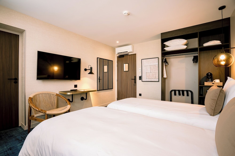 City Twin Room photo 2