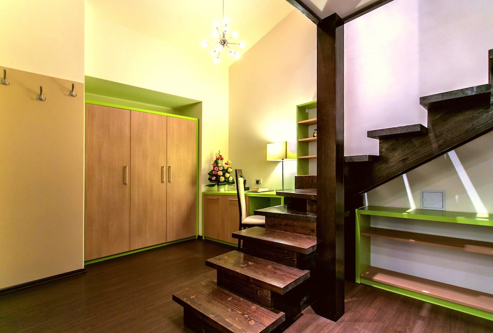 Premium Studio Suite photo 3