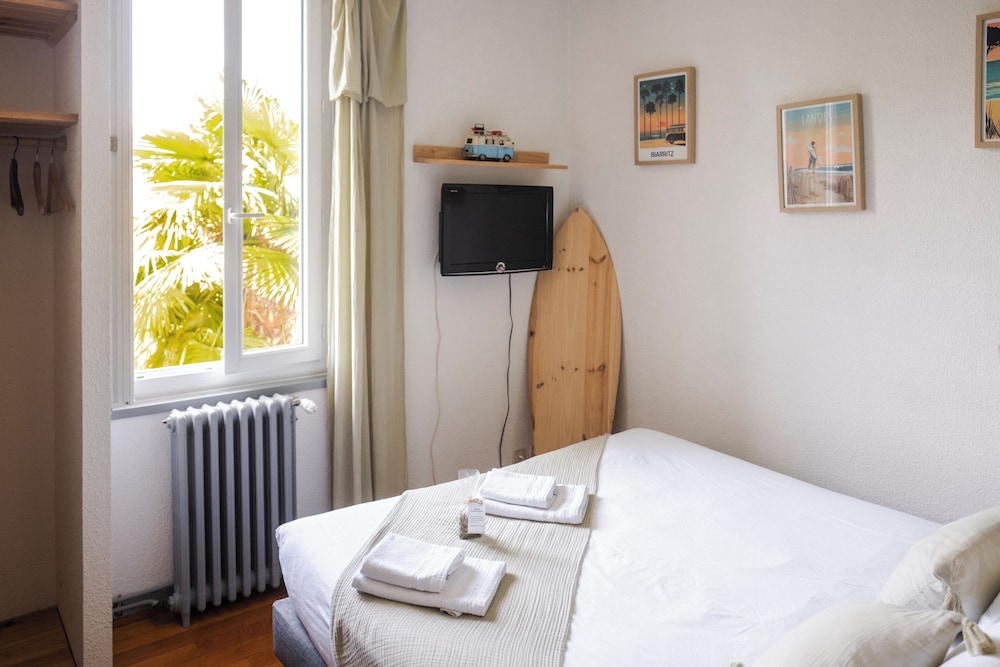 Double or Twin Room, Private Bathroom, Mountain View