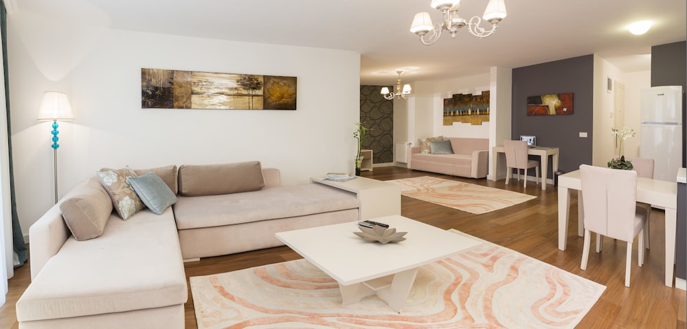 Executive Suite with Terrace photo 2
