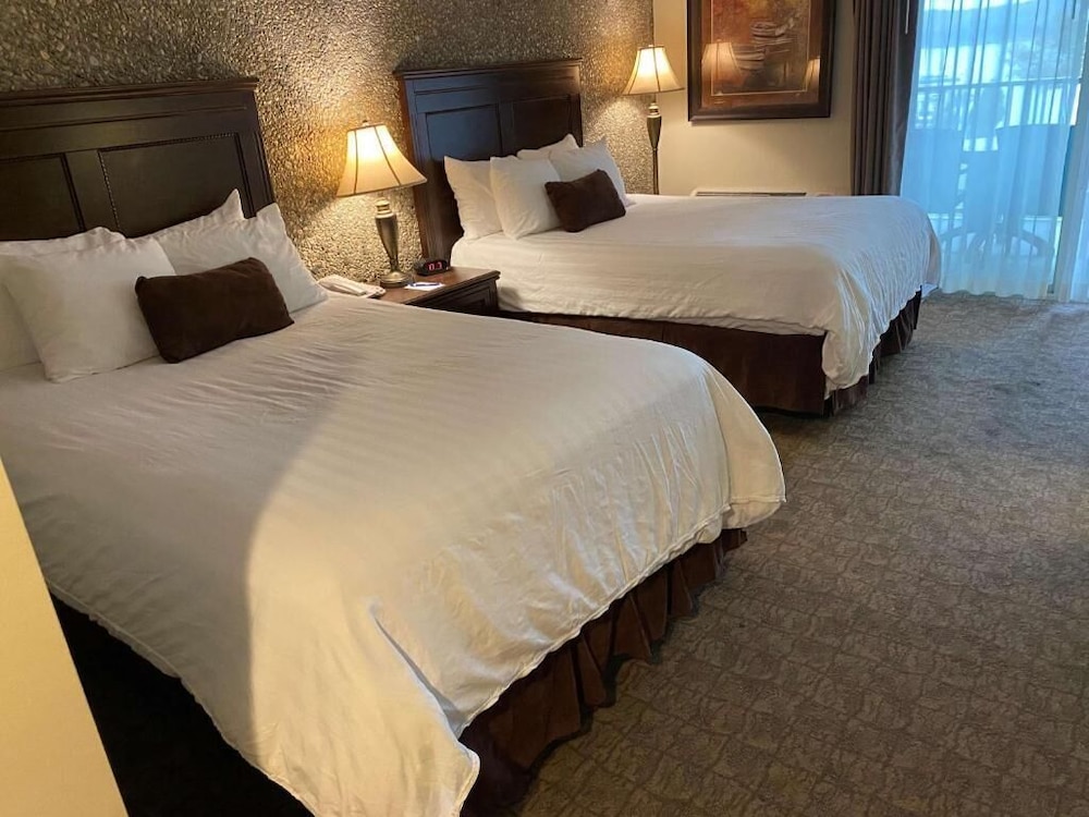 Basic Double Room, 2 Double Beds photo 1