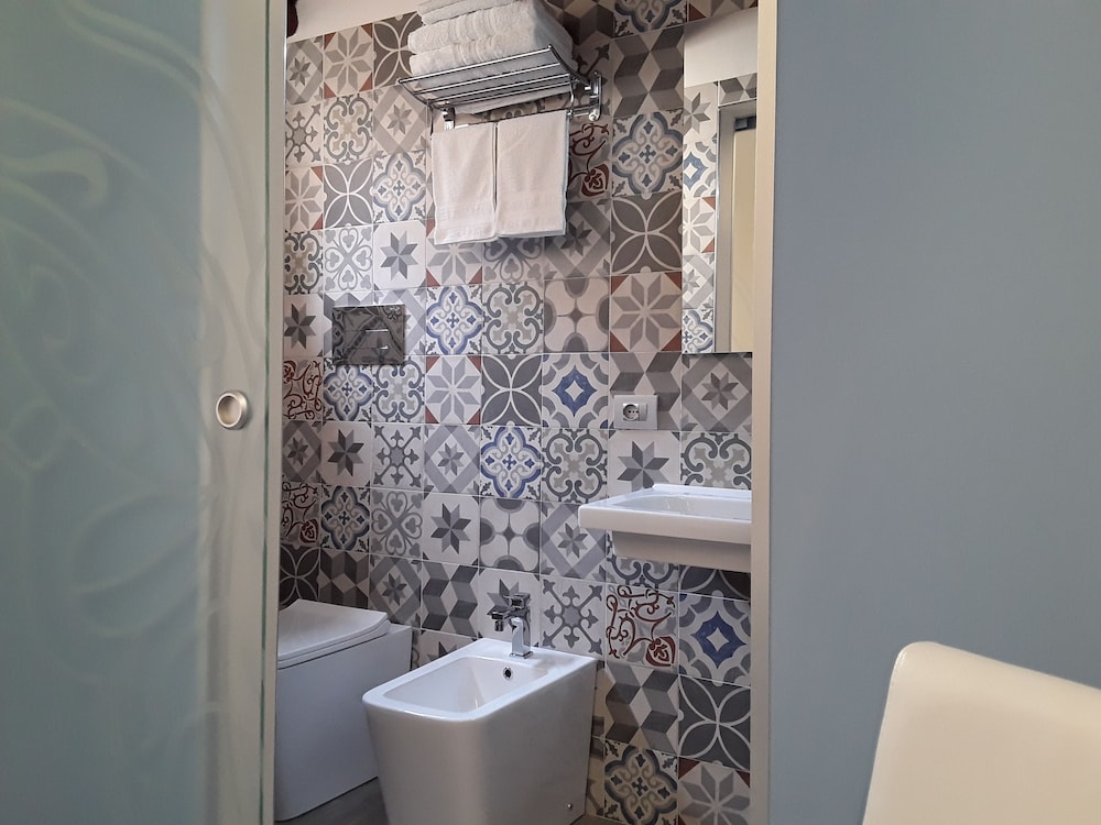 Standard Double Room photo 3