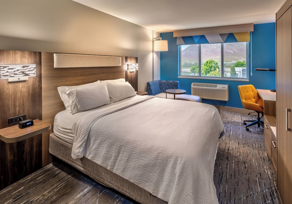 Standard Room, 1 King Bed, Accessible (Mobil Access Tub) - Photo 1