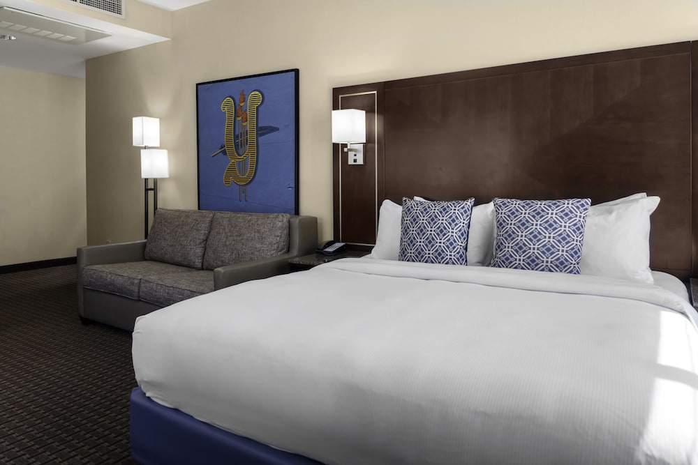 Executive Room, 1 King Bed - Photo 5