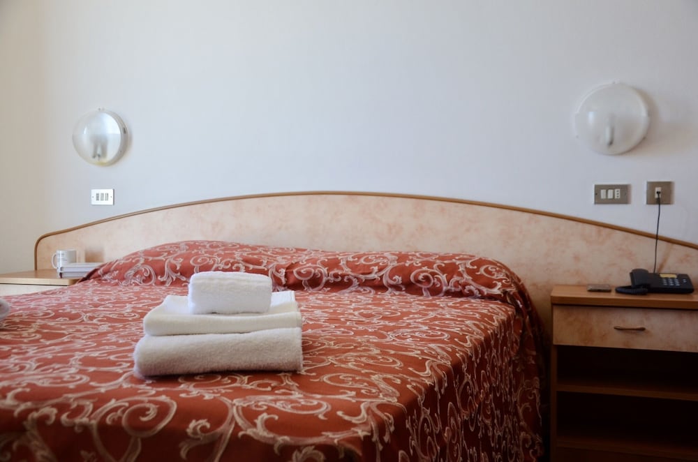 Classic Double Or Twin Room, 2 Bedrooms, Balcony, Sea View