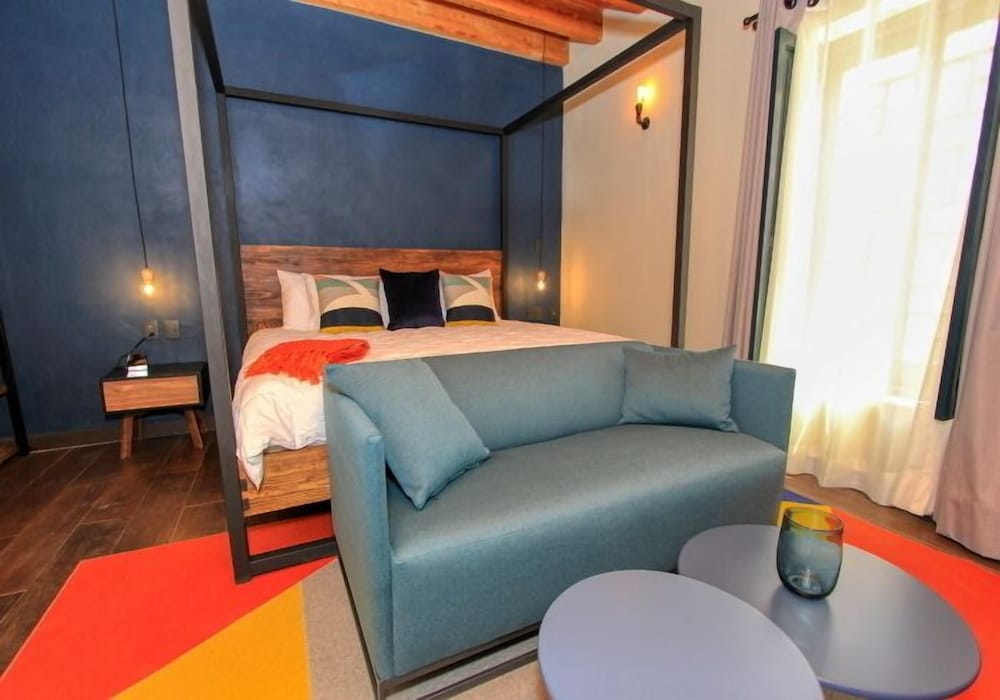 Suite (11) photo 3
