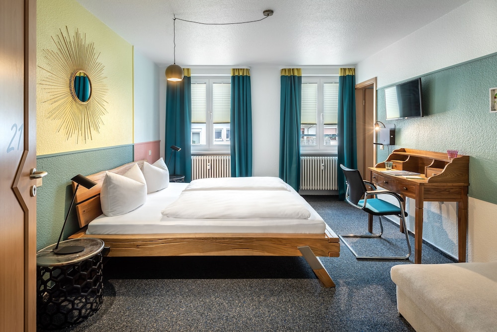 Double Room, 1 Queen Bed, Non Smoking photo 1