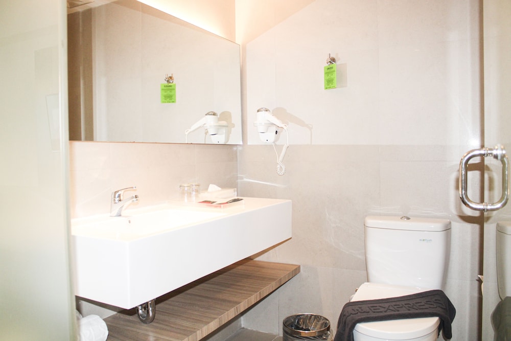Superior Double Room, 1 King Bed photo 3