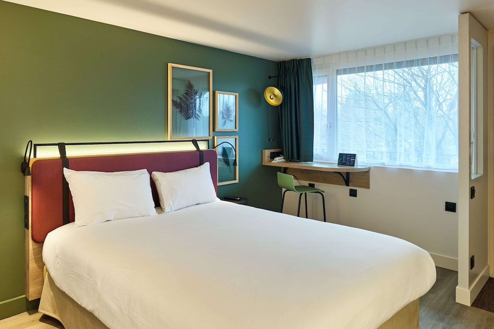 Superior Room, 1 Queen Bed - Photo 3
