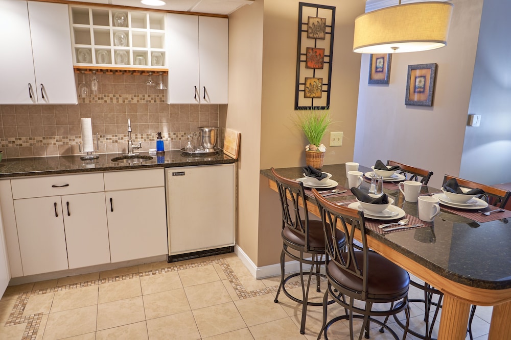 Deluxe Suite photo 3