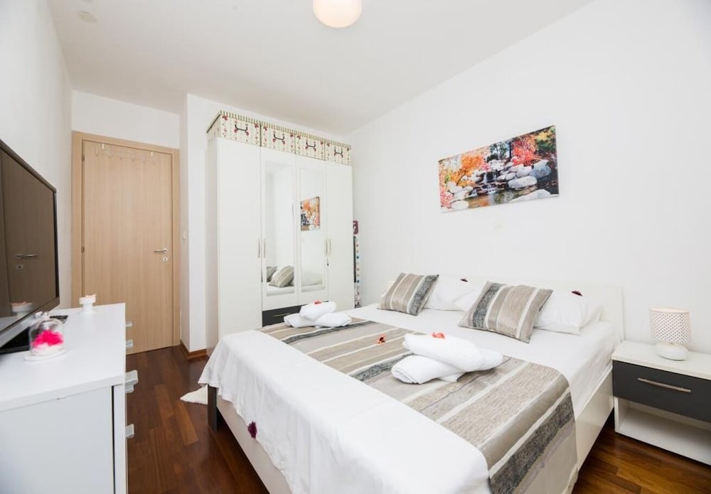 Apartment (Bosiljka-Comfortable And Modern - A1()