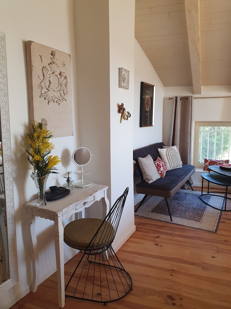 Grand Double Room, Hot Tub, Park View photo 3