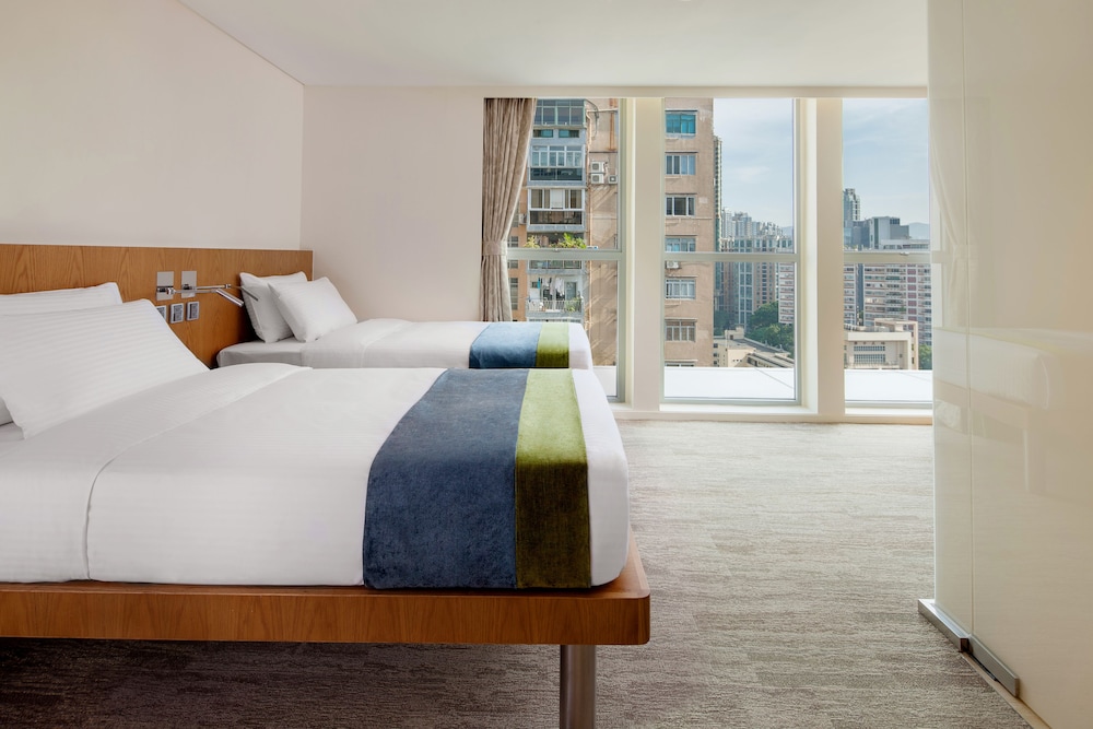 Grand Premier Twin Bed Room (One registered guest must be female)