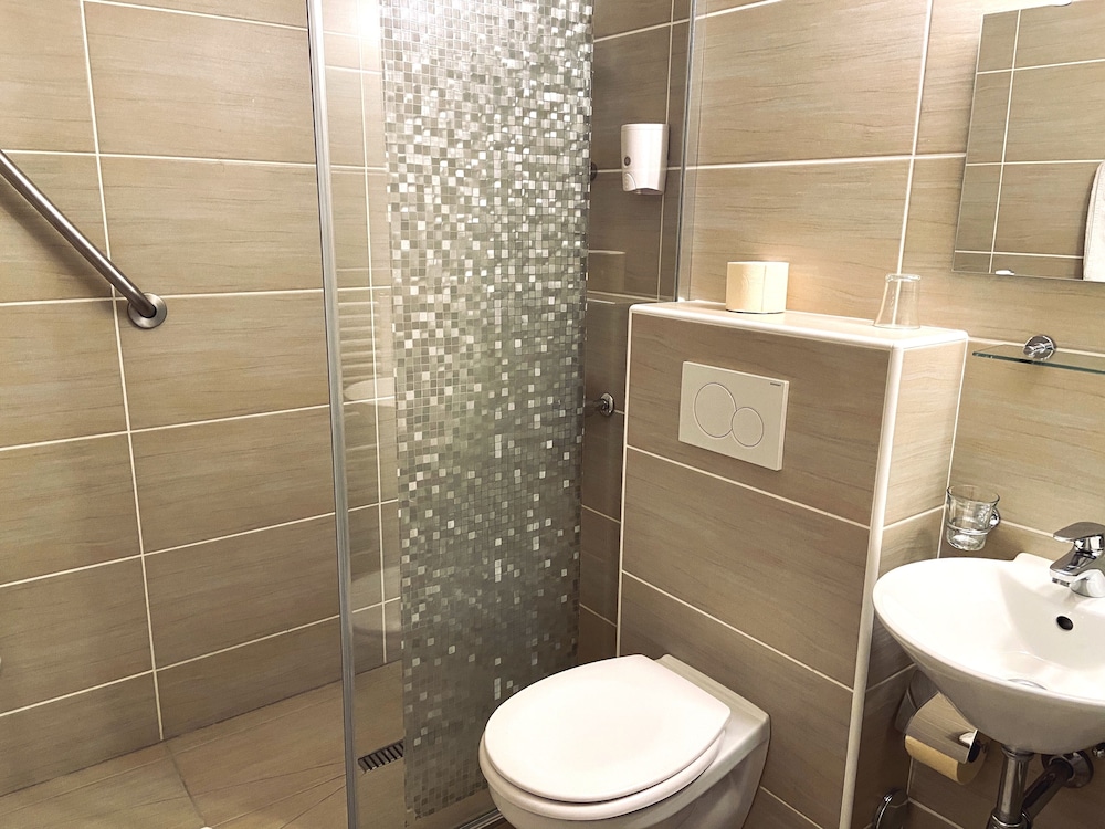 Superior Double Room, Private Bathroom photo 2