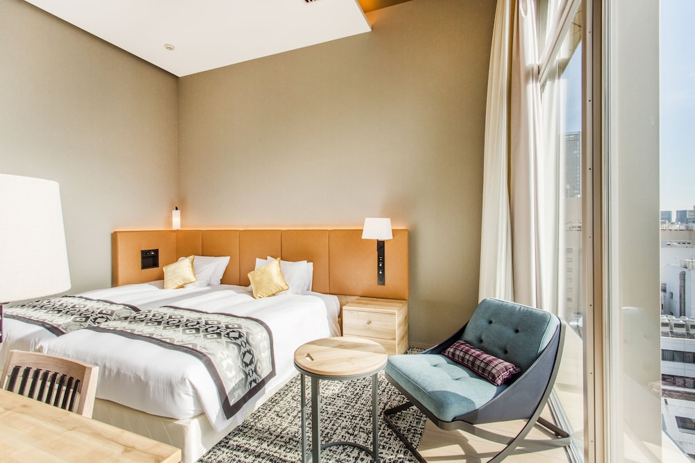 Premier with One Twin Bed and 2 Adults Occupancy (Non Smoking) photo 3