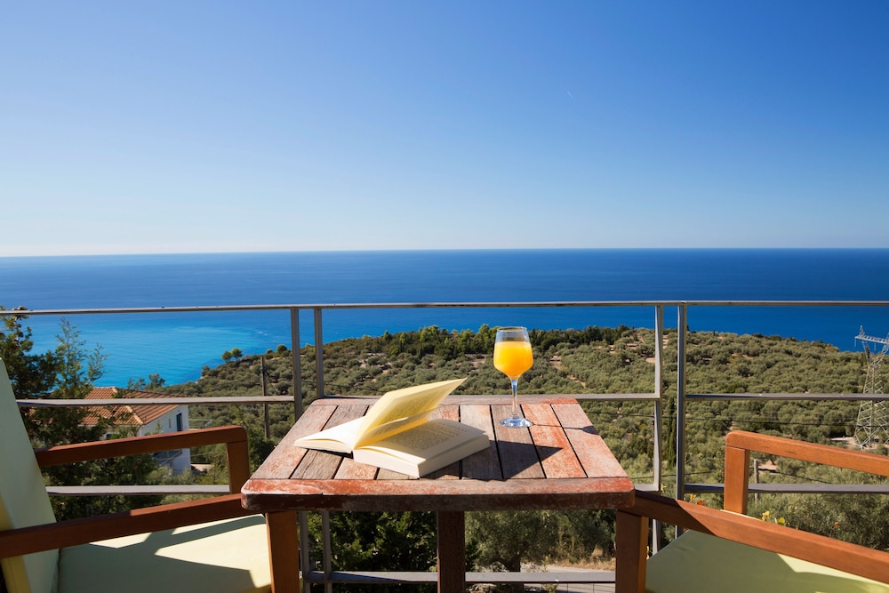 Luxury Villa, 4 Bedrooms, Private Pool, Sea View photo 2