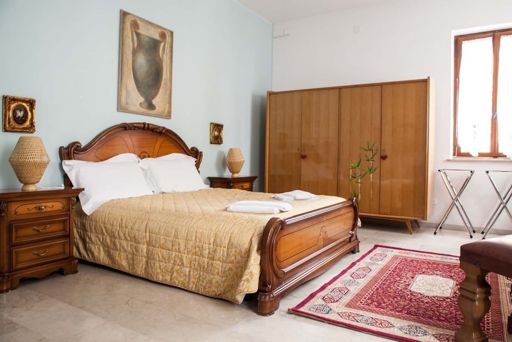 Quadruple Room, Shared Bathroom