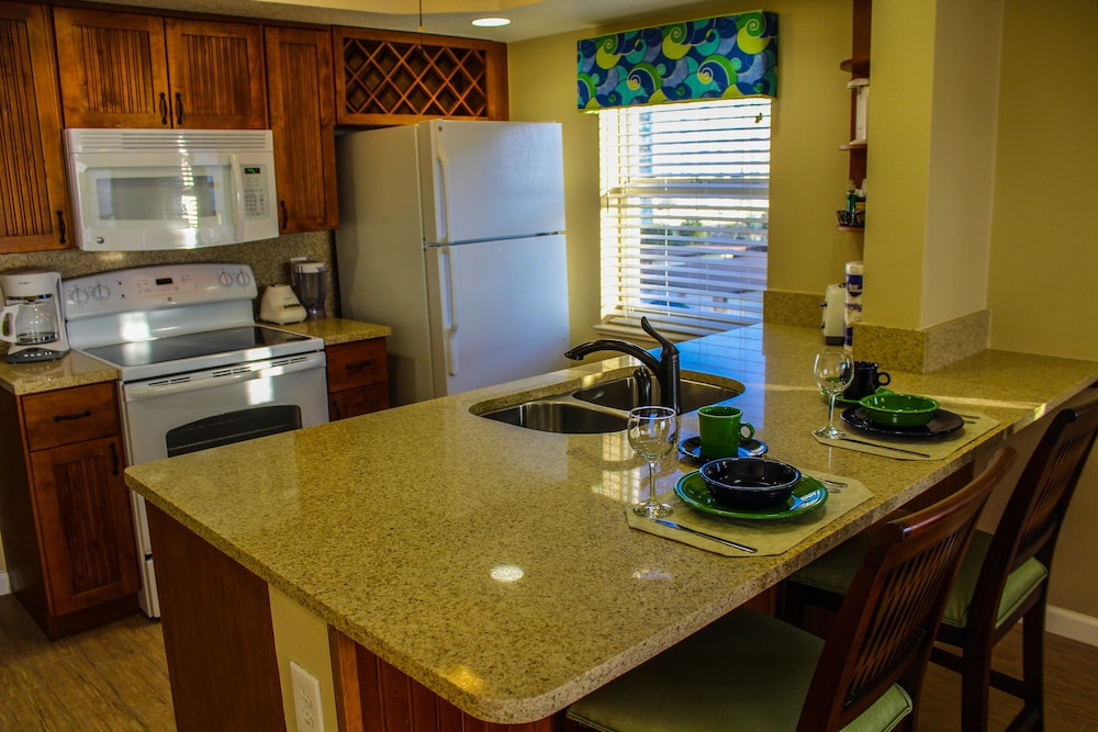 Apartment, 2 Bedrooms, Partial Ocean View - Photo 8