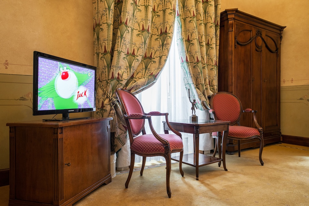 Suite - Photo 7