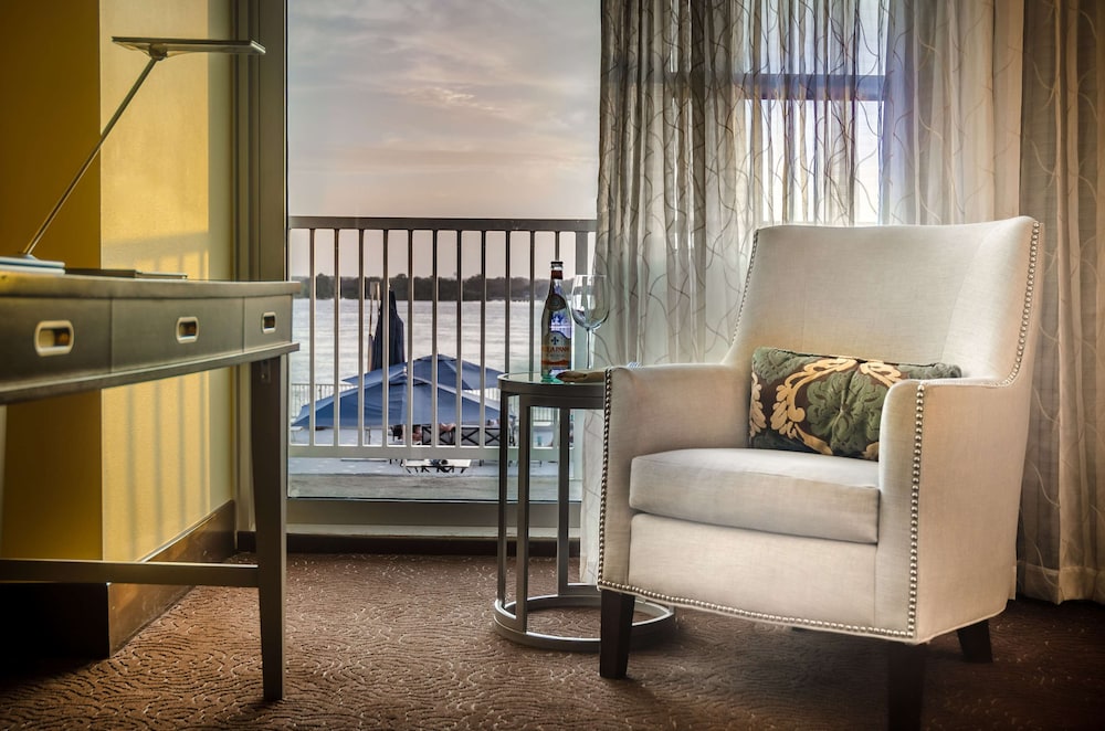 Executive Room, 2 Queen Beds, Balcony, River View