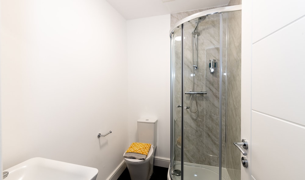 Premium Double Room, Ensuite - Photo 12