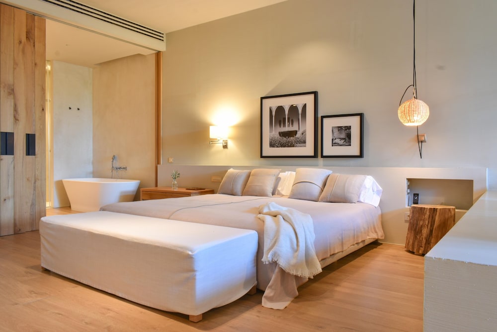 Heritage Suite - Photo 1