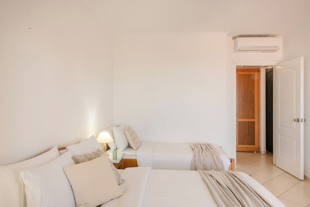 Superior Apartment, 1 Bedroom, Sea View - Photo 3