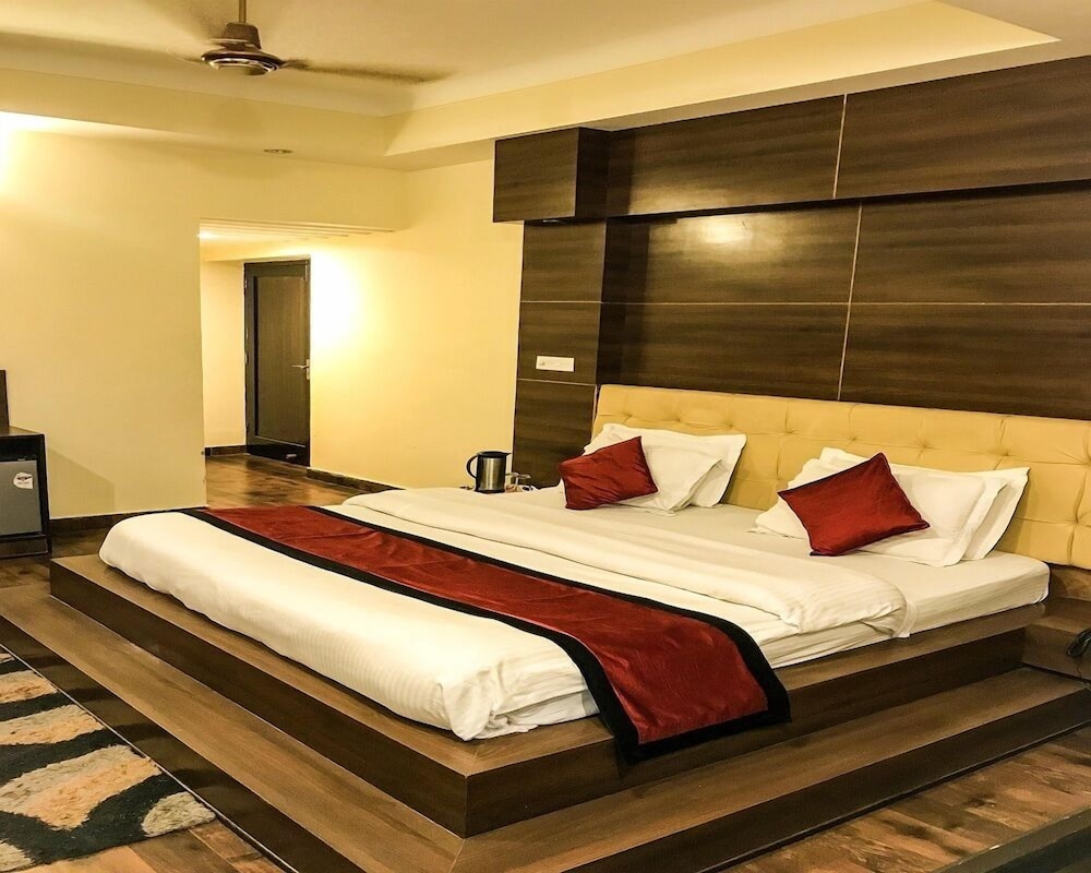 Deluxe Room - Photo 1