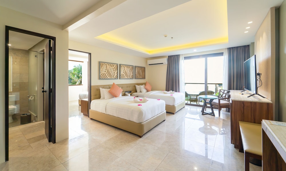 Family Room - Photo 20