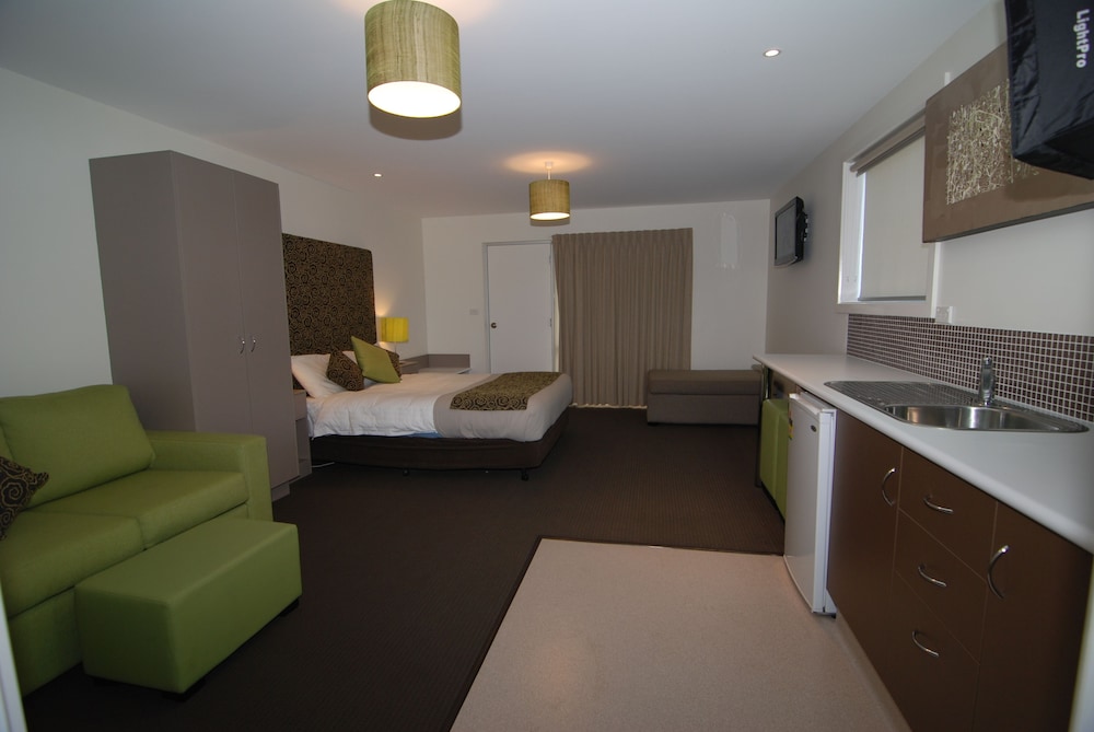 Studio Apartment - Shearwater photo 2