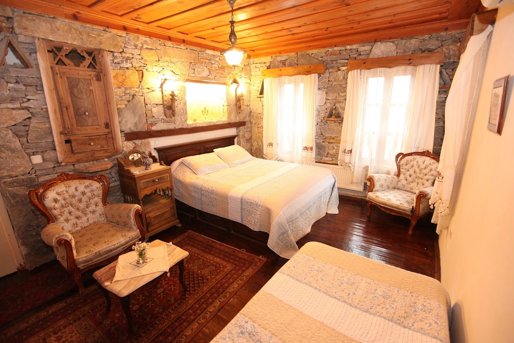 Triple Room - Photo 8
