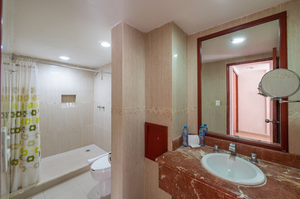 Standard Room, 1 Bedroom - Photo 7