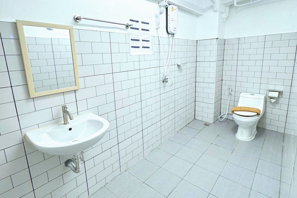 Standard Room - Photo 8