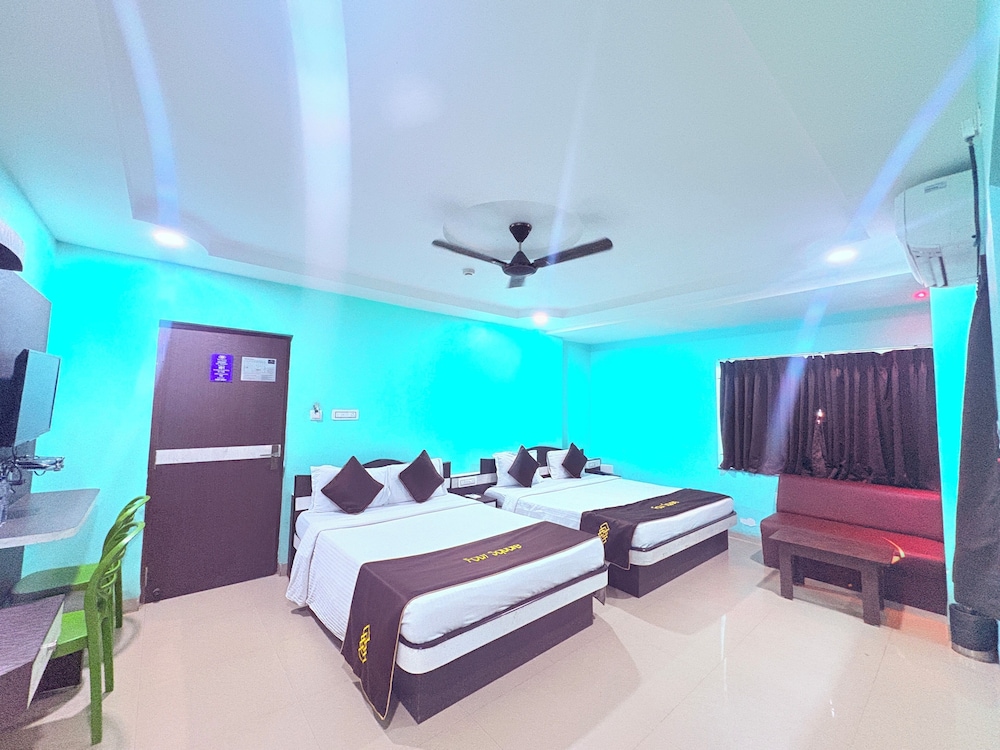 Classic Quadruple Room