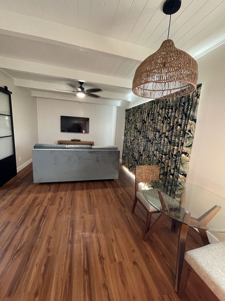 Suite, 1 King Bed, Ocean View - Photo 5