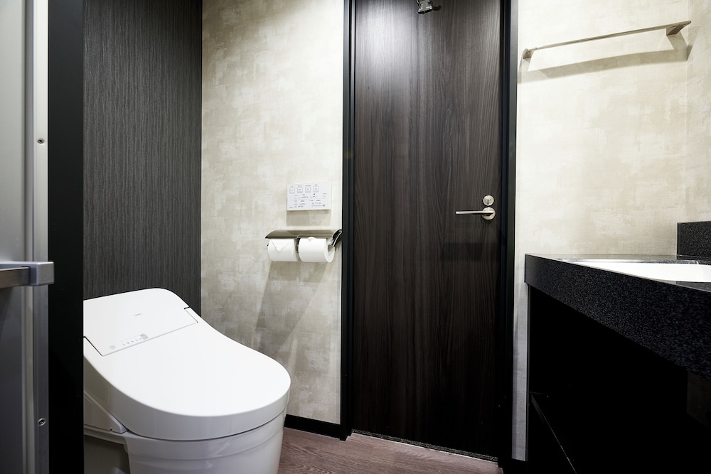 Standard King Room, Non Smoking/Shuttle buses to Kinkakuji available! - Photo 4