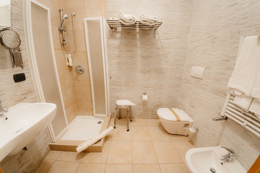 Superior Room - Photo 5