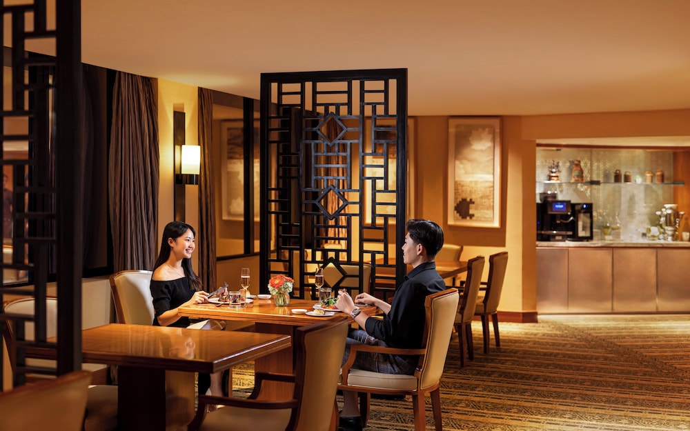 Deluxe Club Room, 1 King Bed