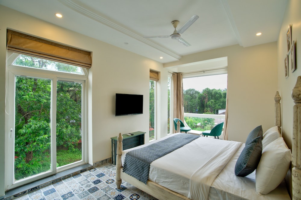 Luxury Suite