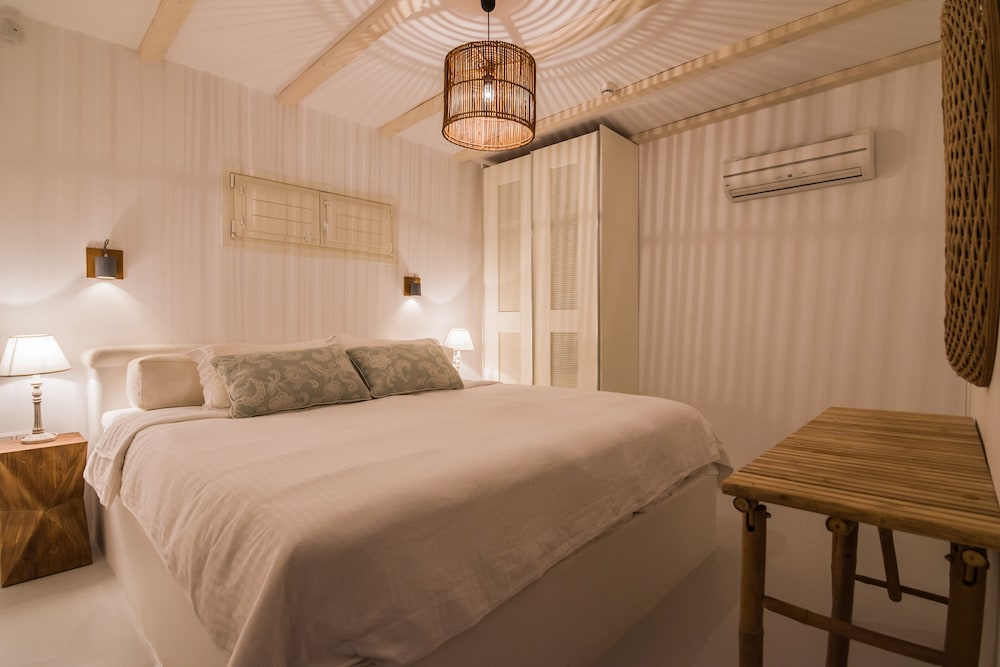 Deluxe Suite, Private Pool, Sea View photo 1