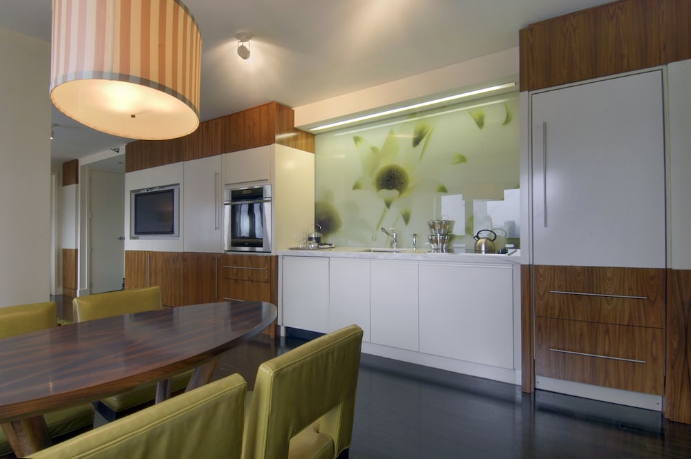 Millennium Suite, 2 Bedrooms, 1 King Bed Each, Lounge Access, Breakfast, Canapes, Private Concierge