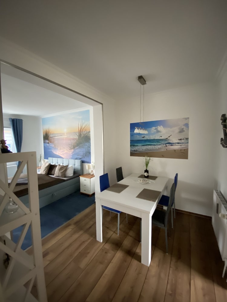 Standard Apartment, 1 Queen Bed, Kitchen photo 2