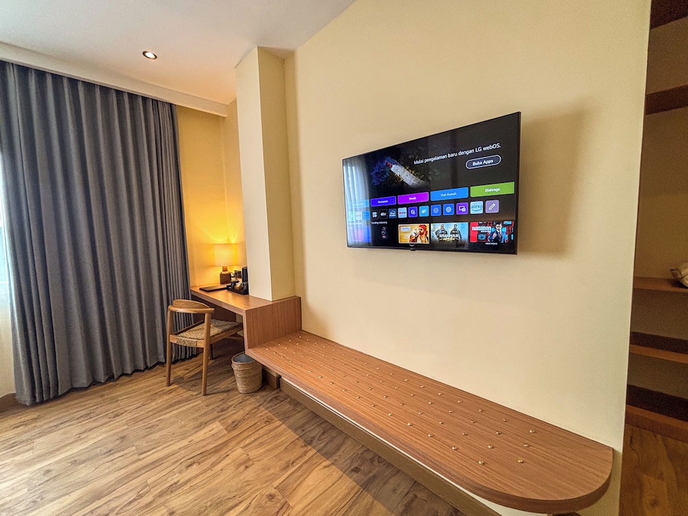 Junior Suite, 1 Bedroom - Photo 9