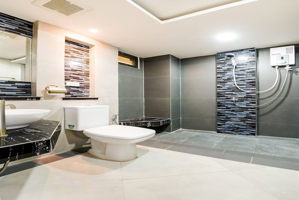 Standard Double Room - Photo 6