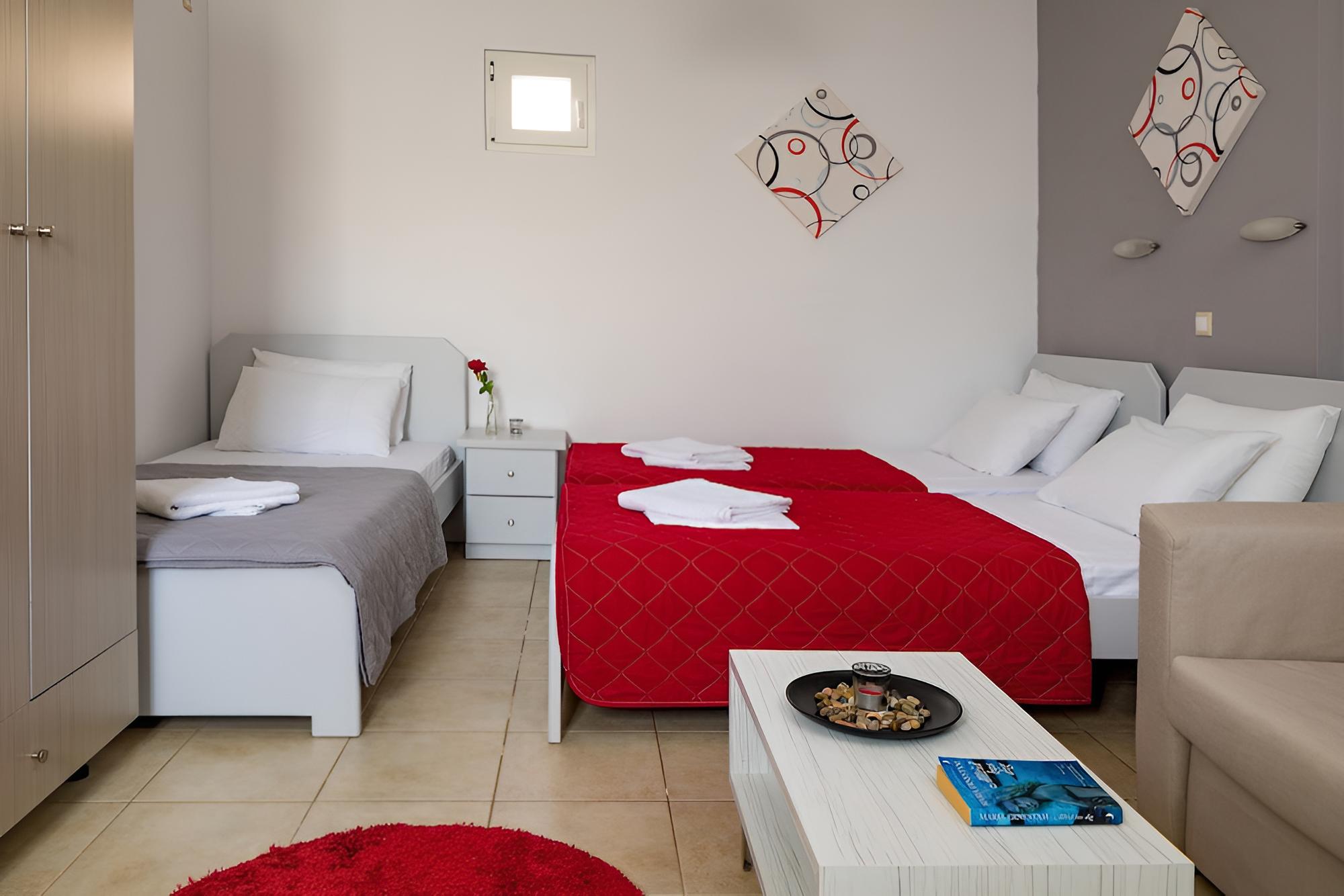 Triple Room, Terrace, Courtyard View photo 1