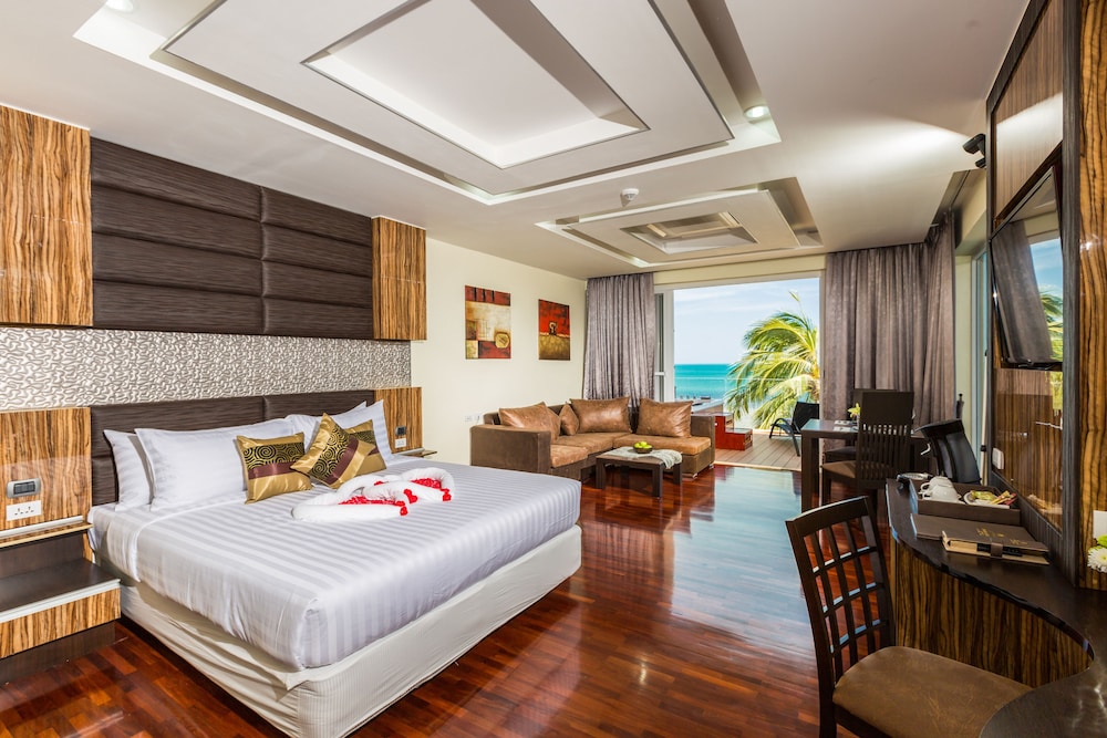 Jacuzzi Suite - Photo 4