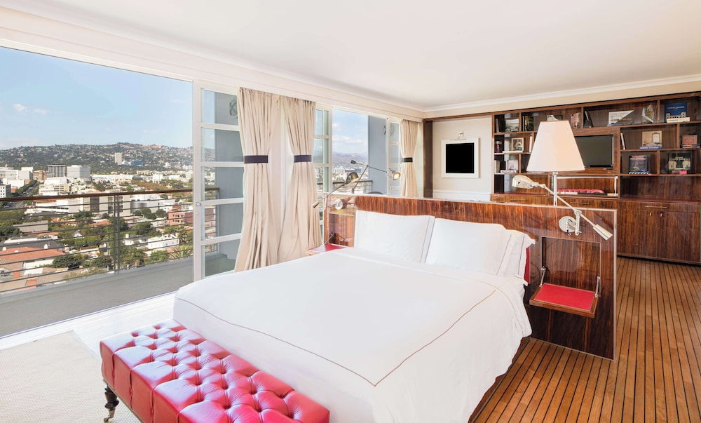 Suite, 2 Bedrooms, Balcony