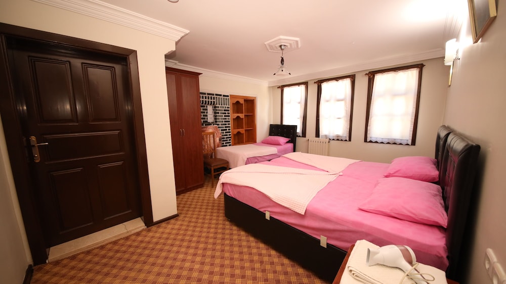 Family Triple Room, Garden View photo 3