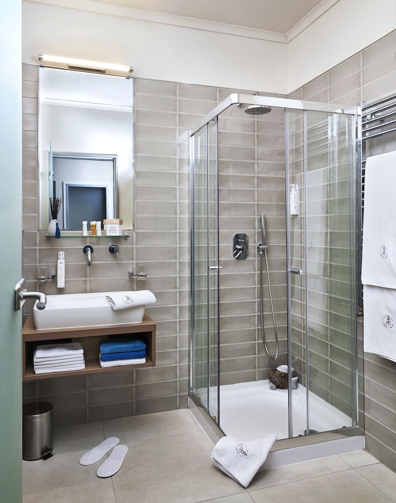 Suite, 2 Bedrooms, City View - Photo 20