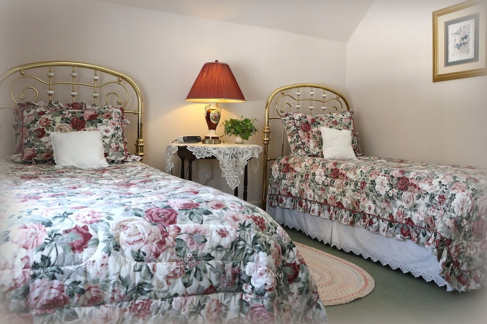 Rose Room photo 1